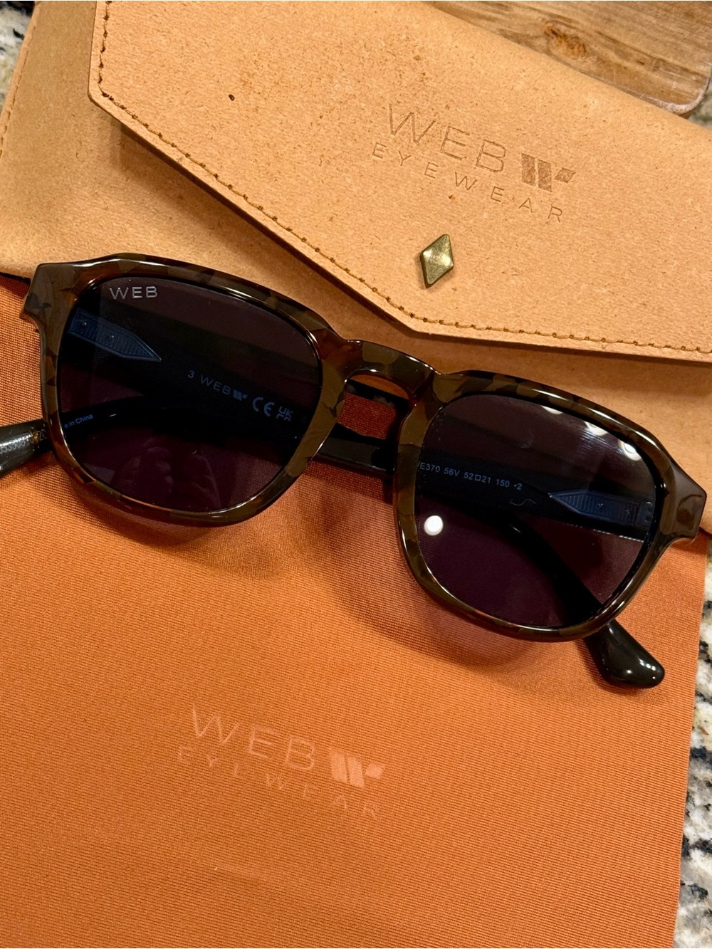 Men’s Tortoiseshell Sunglasses - Brown Lenses